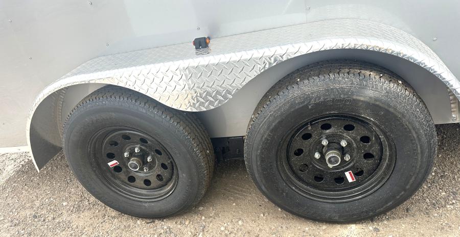 7X14 7X14 V NOSE ENCLOSED STD RAMP DOOR 7K BY CARRY ON Image 6