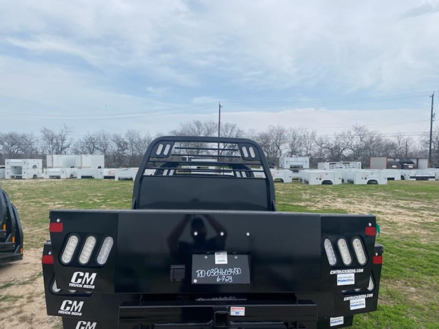 CM RD BED 94" L X 97" W X 60" CA X 34" RUNNERS Image 0