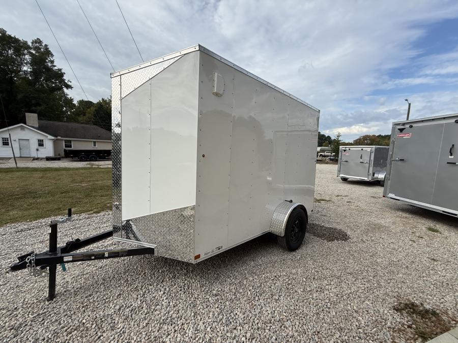 6X10 6X10 V NOSE ENCLOSED STD RAMP DOOR 3K BY CARRY ON Image 1