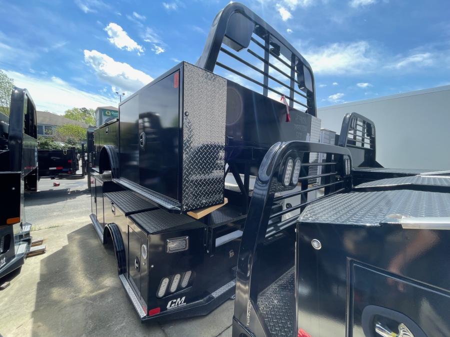 CM TM BED 114" L X 94" W X 84" CA X 34" RUNNERS Image 0