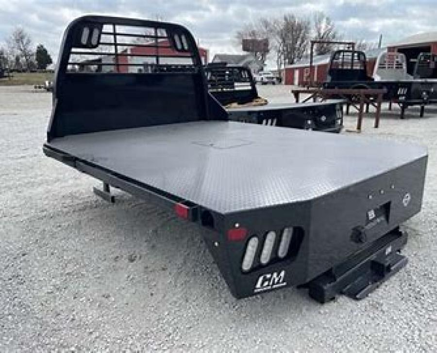 CM RD BED 114" L X 97" W X 84" CA X 34" RUNNERS Image 0