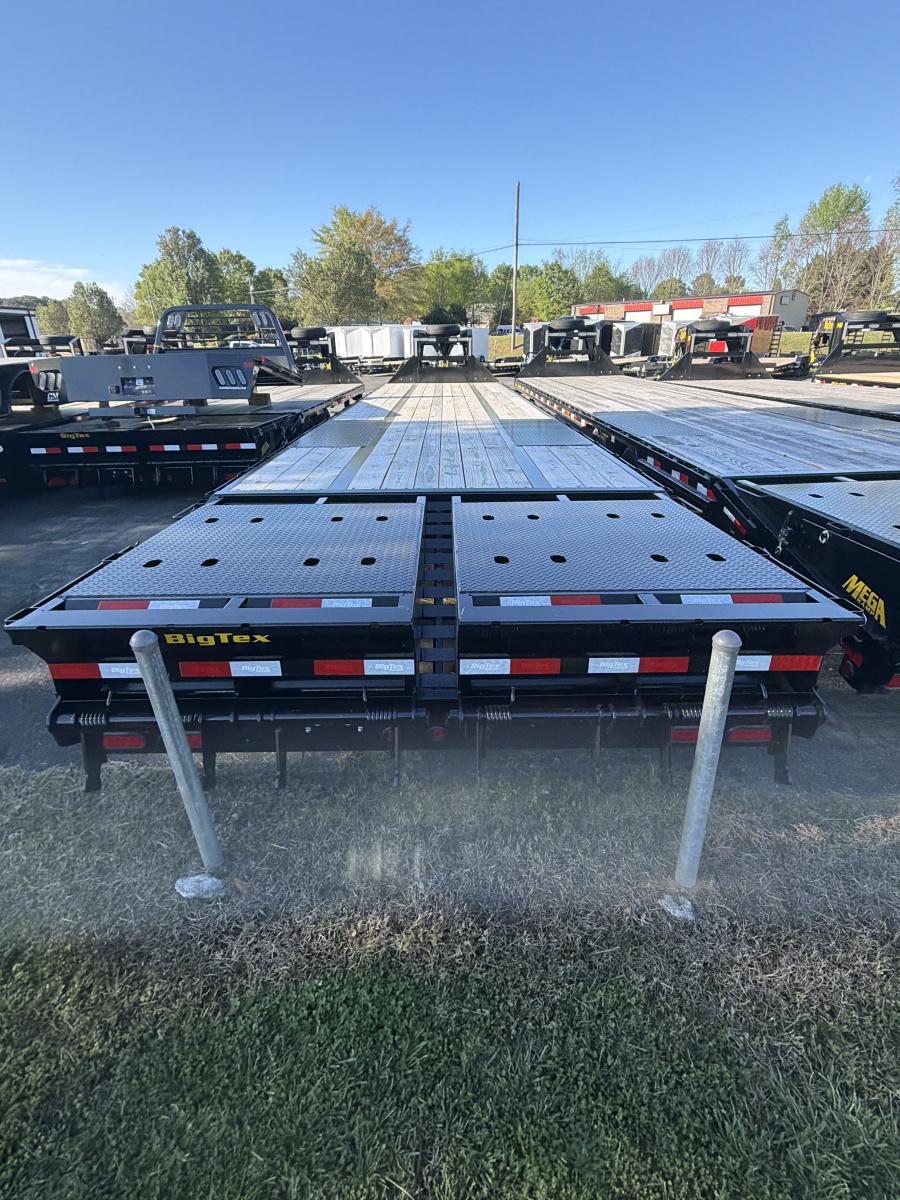 Big Tex 22GN, Gooseneck, 102″ x 40′, 23.9K, Dovetail, Mega Ramps Image 1