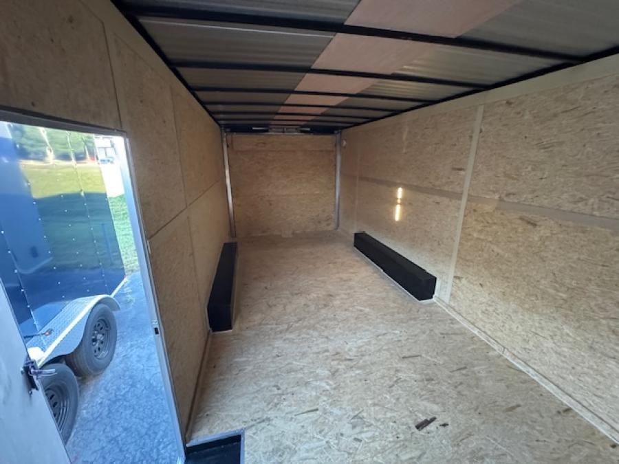 85X2 85X24 V NOSE ENCLOSED STD RAMP DOOR 10K BY CARRY ON Image 0