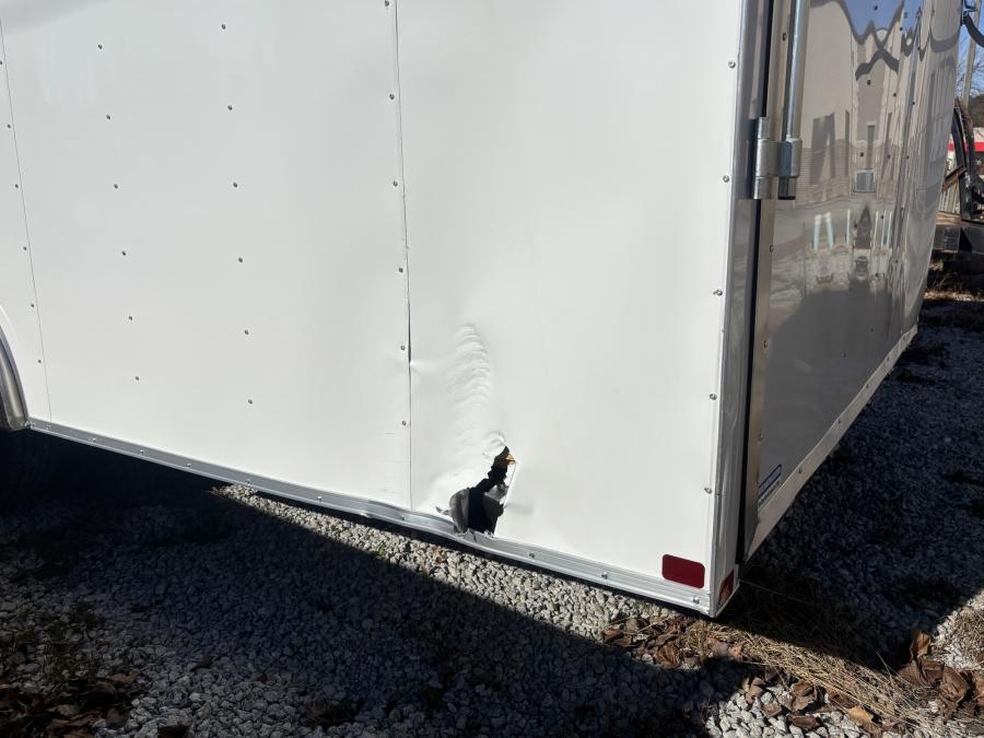 85X2 85X24 V NOSE ENCLOSED STD RAMP DOOR 10K BY CARRY ON Image 14