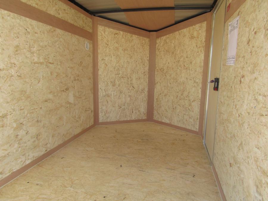 COMMANDER 5X8 V NOSE ENCLOSED, RAMP #01845 Image 1