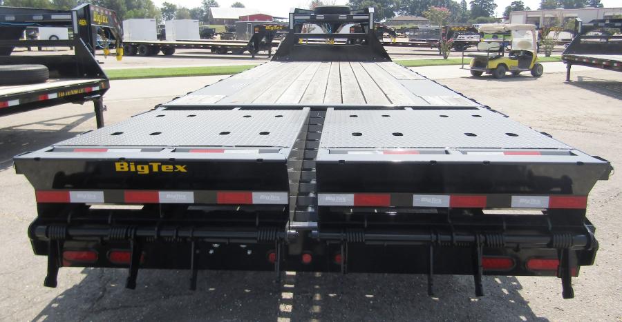Big Tex 14GN, Gooseneck, 102" x 25', 15.9K, Dovetail, Mega Ramps Image 3