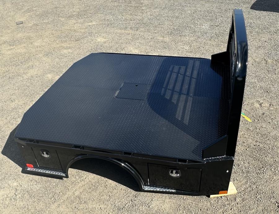 CM SK BED 97" L X 84" W X 42" CA X 42" RUNNERS Image 3