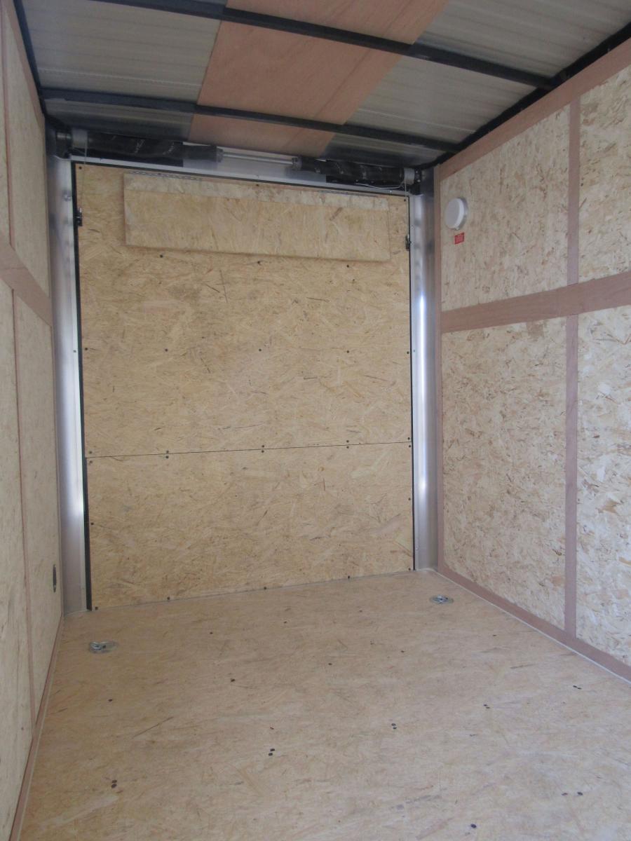 Commander 6X12, ramp #01850 Image 2