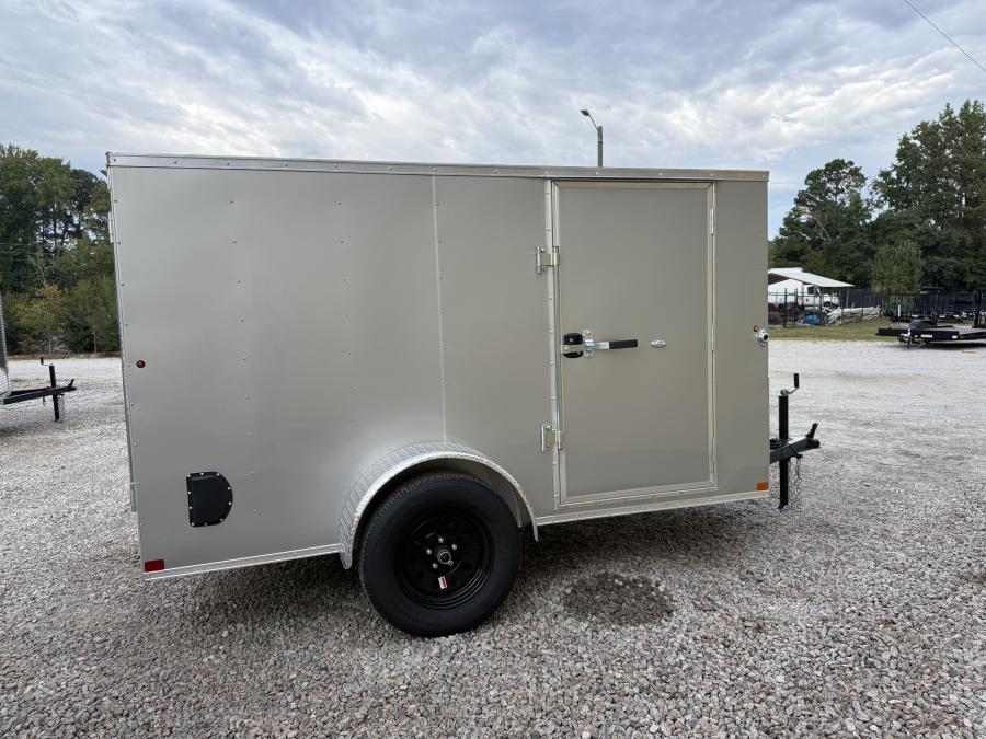 5X10 5X10 V NOSE ENCLOSED STD RAMP DOOR 3K BY CARRY ON Image 1