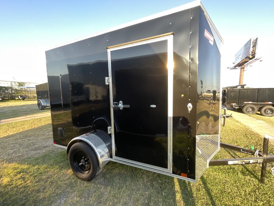 6X10 6X10 V NOSE ENCLOSED STD RAMP DOOR 3K BY CARRY ON Image 2