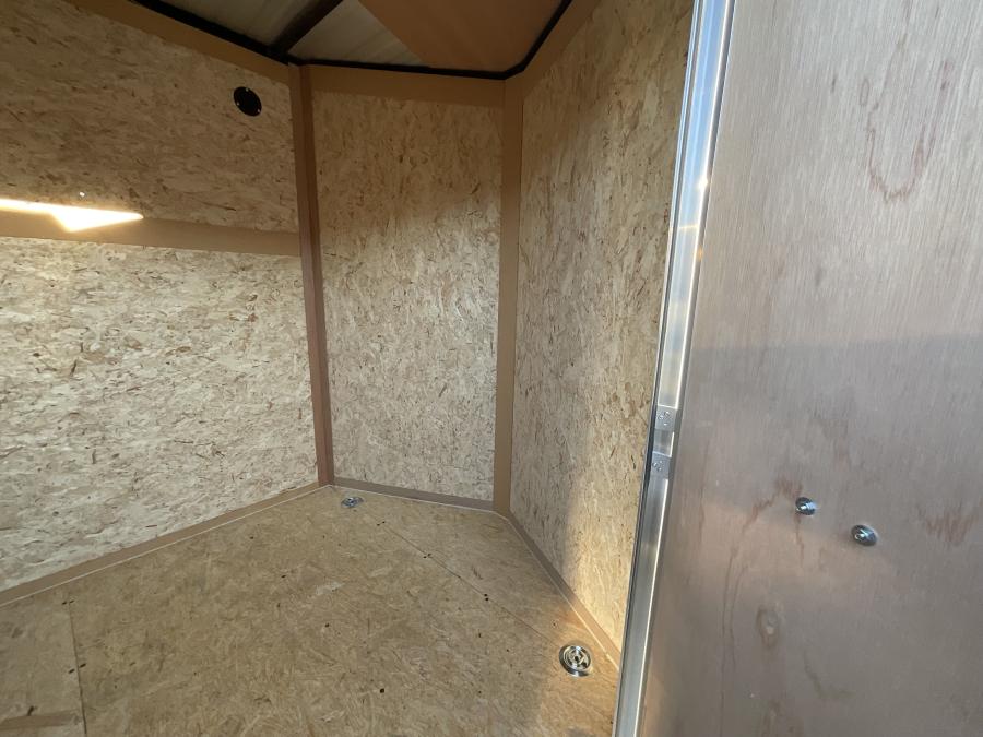 6X10 6X10 V NOSE ENCLOSED STD RAMP DOOR 3K BY CARRY ON Image 4