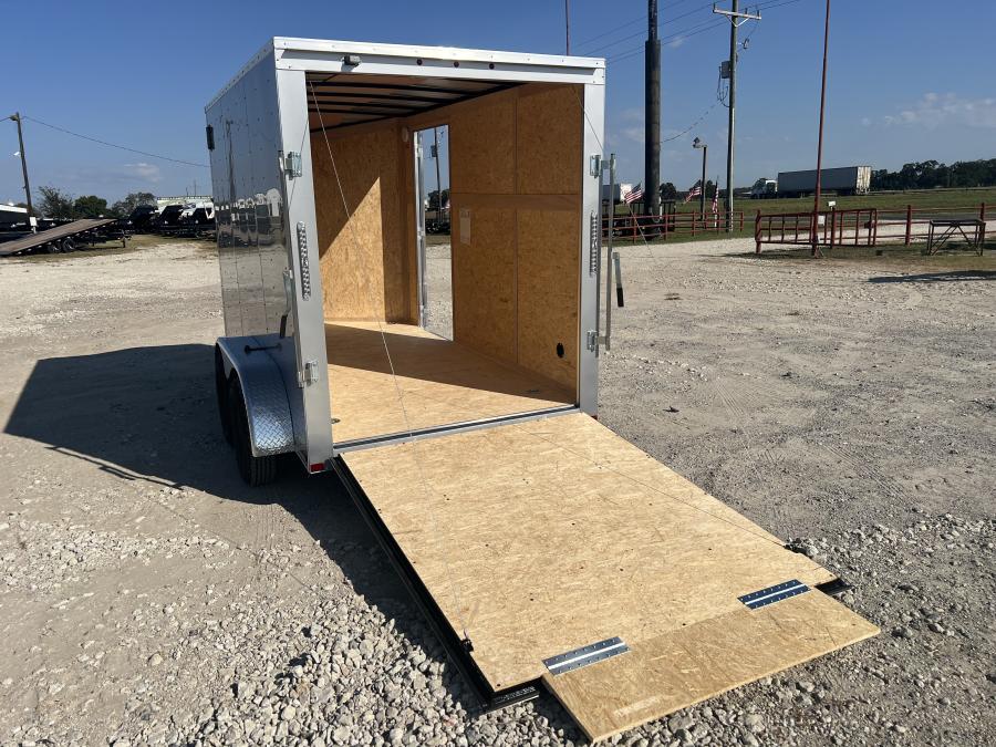 6X12 V NOSE ENCLOSED STD RAMP DOOR 7K BY CARRY ON Image 3