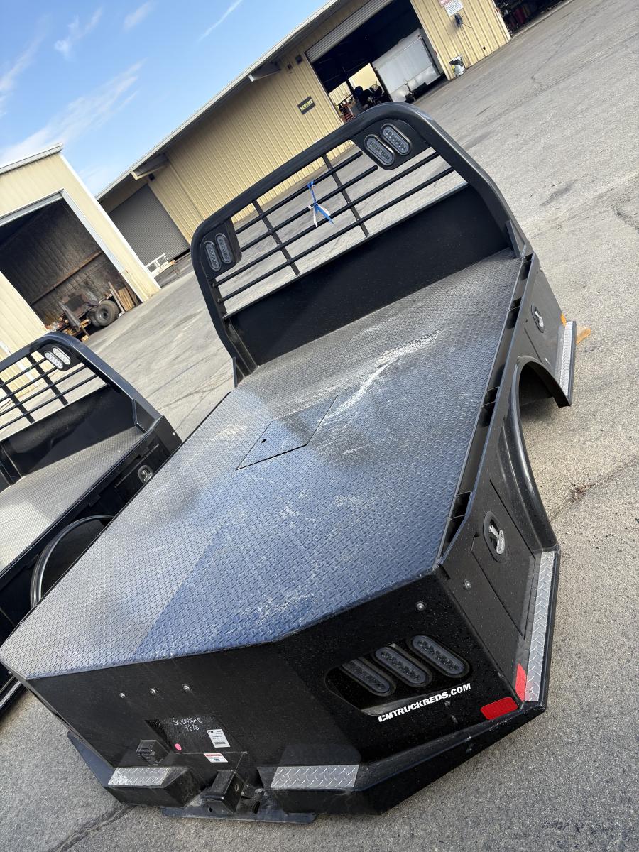 CM SK BED 86" L X 84" W X 56" CA X 42" RUNNERS Image 2