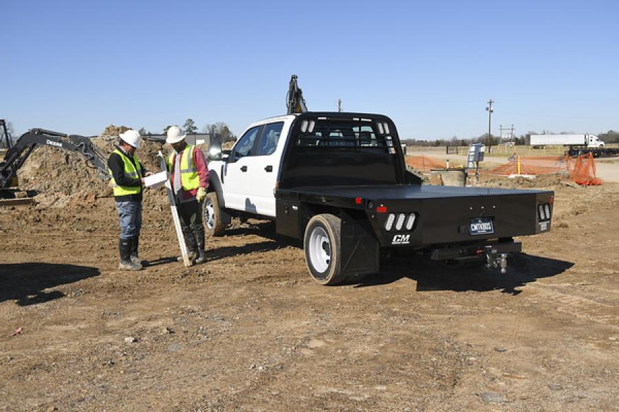 CM RD BED 114" L X 97" W X 84" CA X 34" RUNNERS Image 2