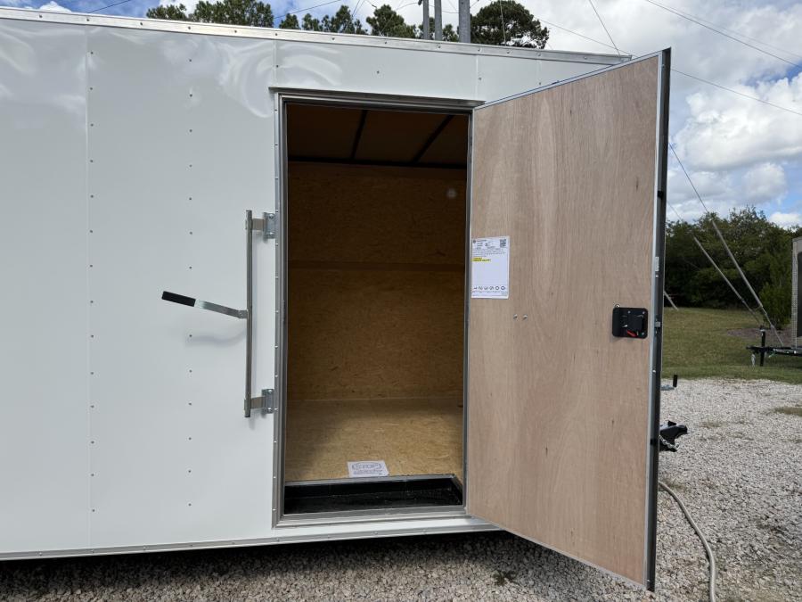 8.5'X24' ENCLOSED STD RAMP DOOR 10K BY CARRY ON Image 4
