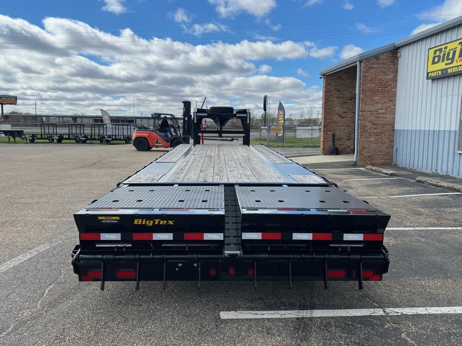 Big Tex 16GN, Gooseneck, 102" x 35', 17.5K, Dovetail, Mega Ramps Image 2
