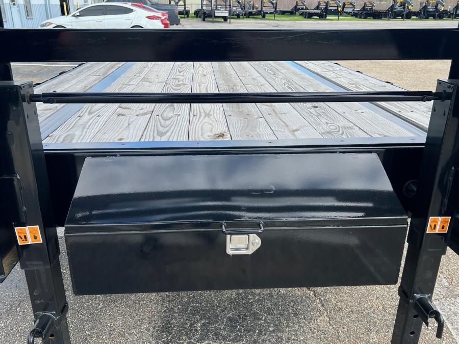 Big Tex 16GN, Gooseneck, 102" x 35', 17.5K, Dovetail, Mega Ramps Image 4