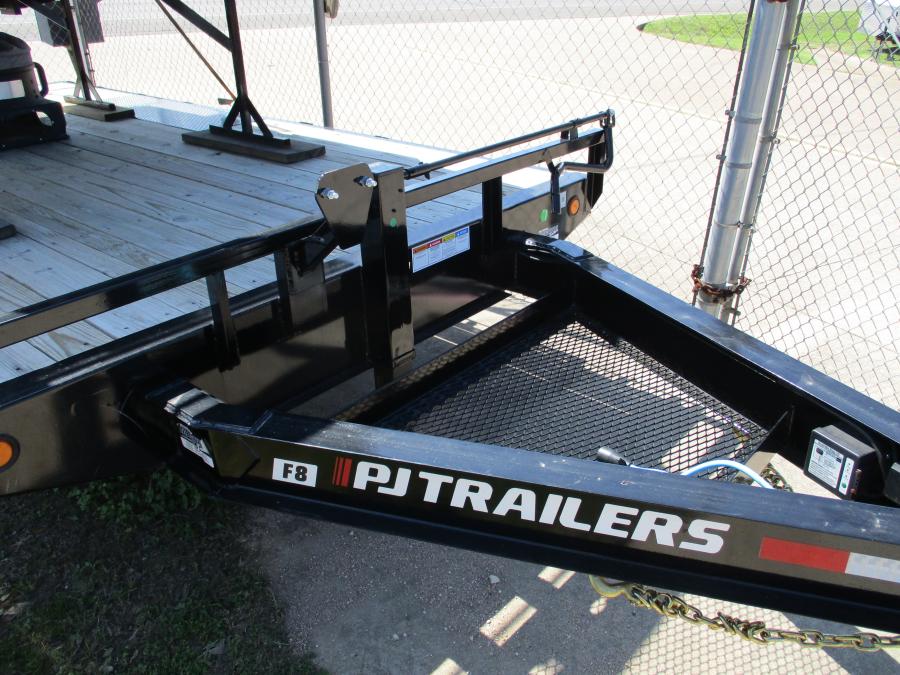 PJ F8, Equipment, 16′ x 102″, 14k,  Monster Steps Image 2