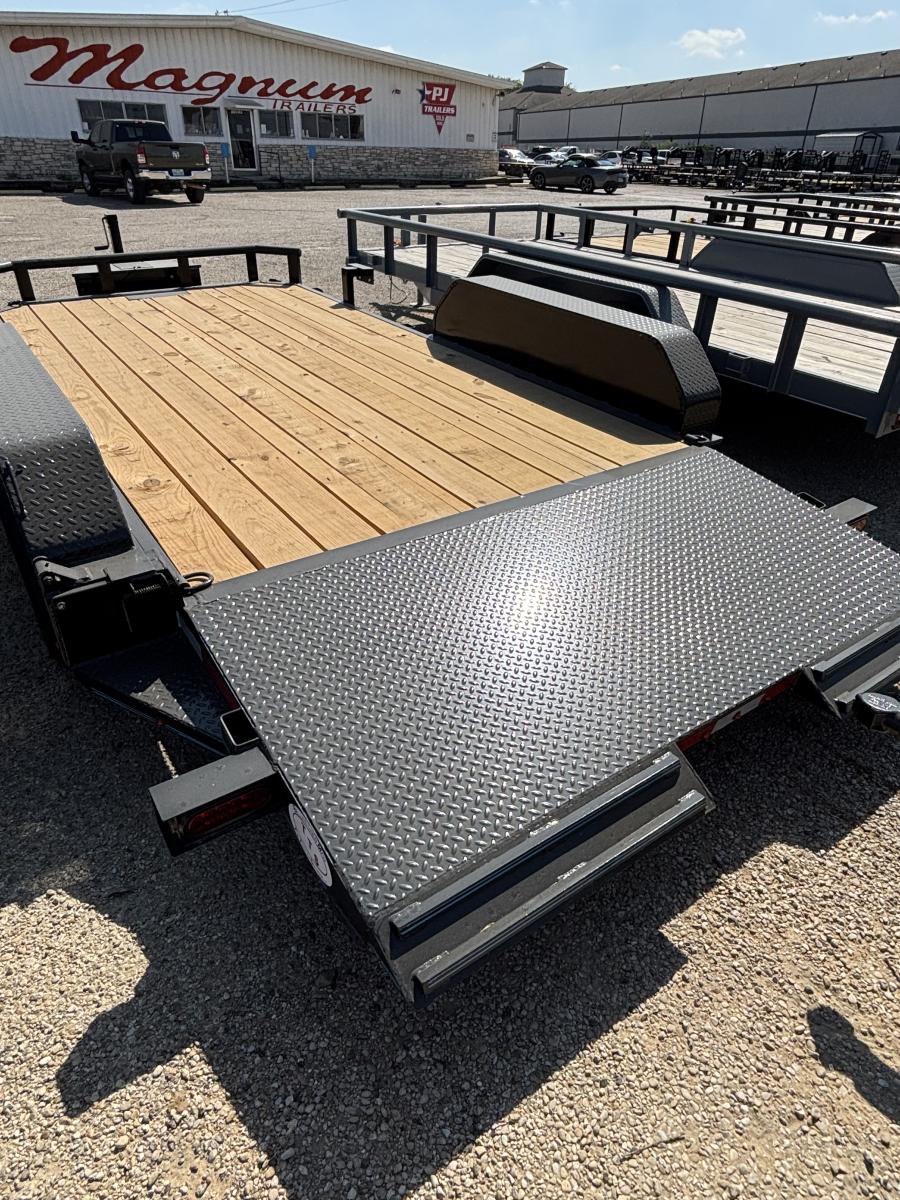 83"x16' tilt car hauler trailer by Bellwether Image 4