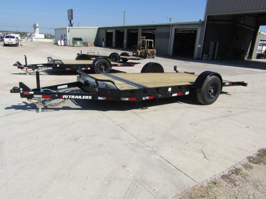 PJ T1, Tilt, 16' x 81", 7k Image 0