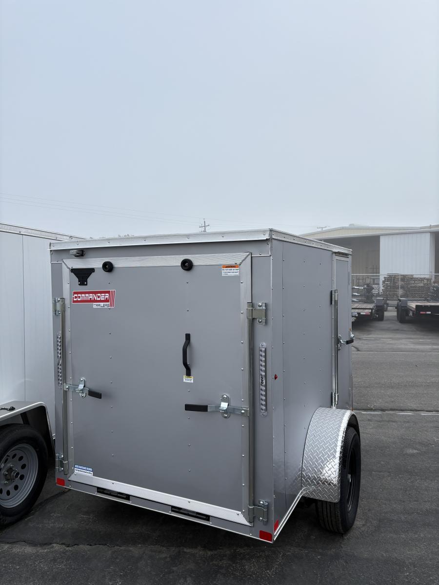 5X8C 5X8 V NOSE ENCLOSED STD RAMP DOOR 3K BY CARRY ON Image 1