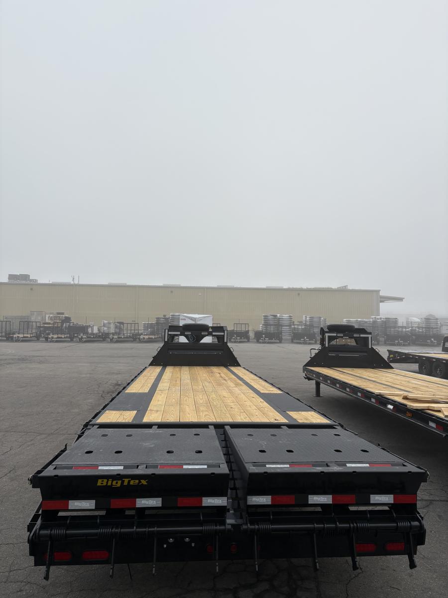 Big Tex 14GN, Gooseneck, 102" x 33', 15.9K, Dovetail, Mega Ramps Image 1