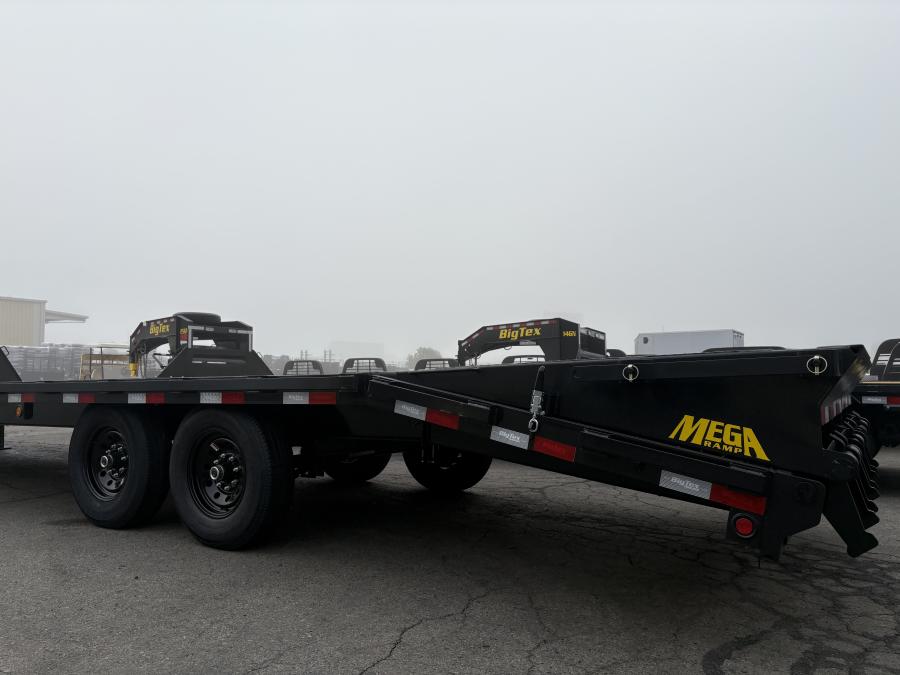 Big Tex 14GN, Gooseneck, 102" x 33', 15.9K, Dovetail, Mega Ramps Image 2