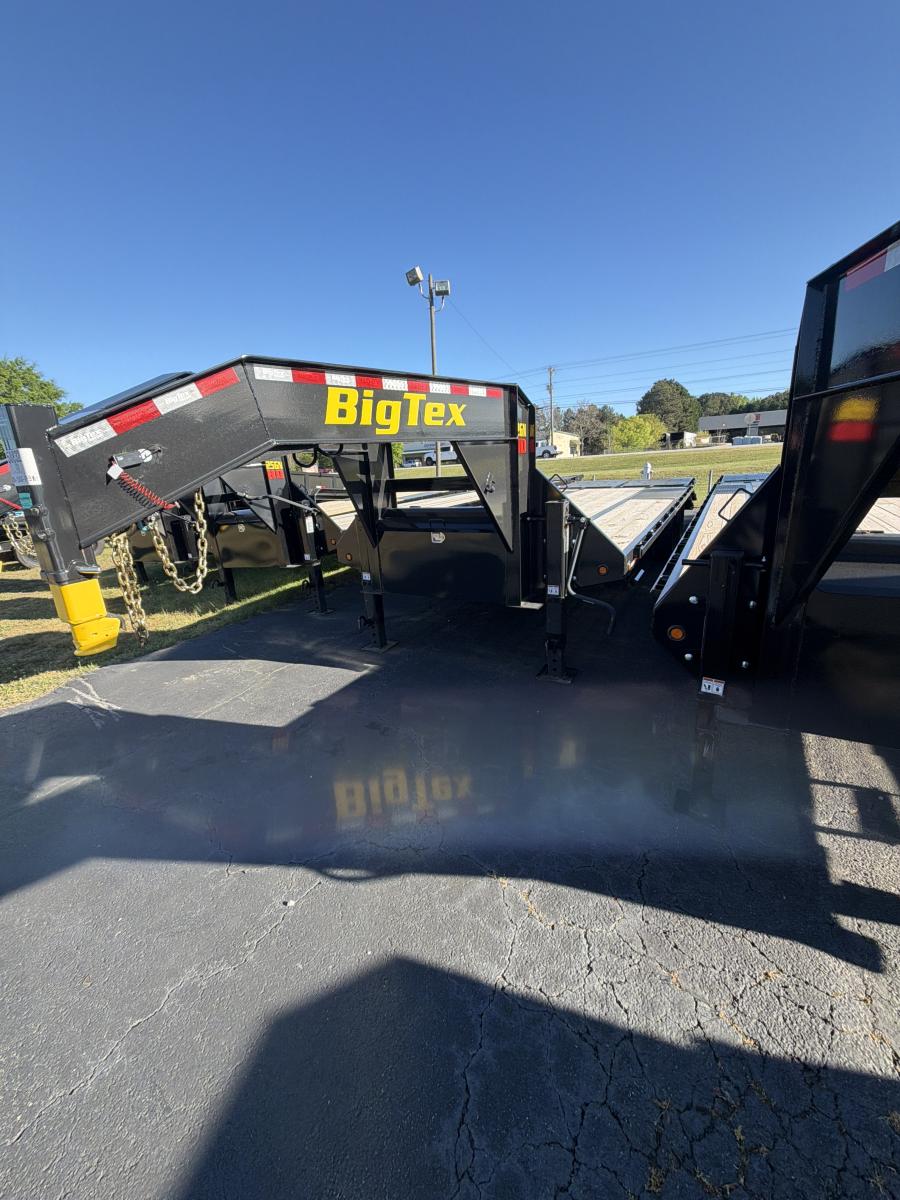 Big Tex 22GN, Gooseneck, 102" x 25', 23.9K, Dovetail, Mega Ramps Image 0