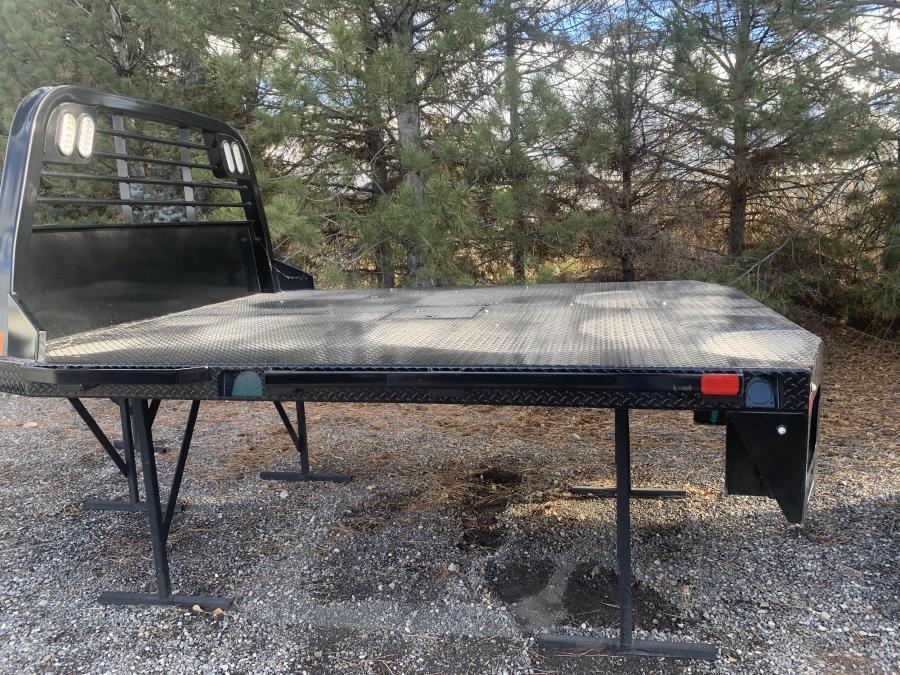 CM RD BED 94" L X 84" W X 60" CA X 34" RUNNERS Image 0