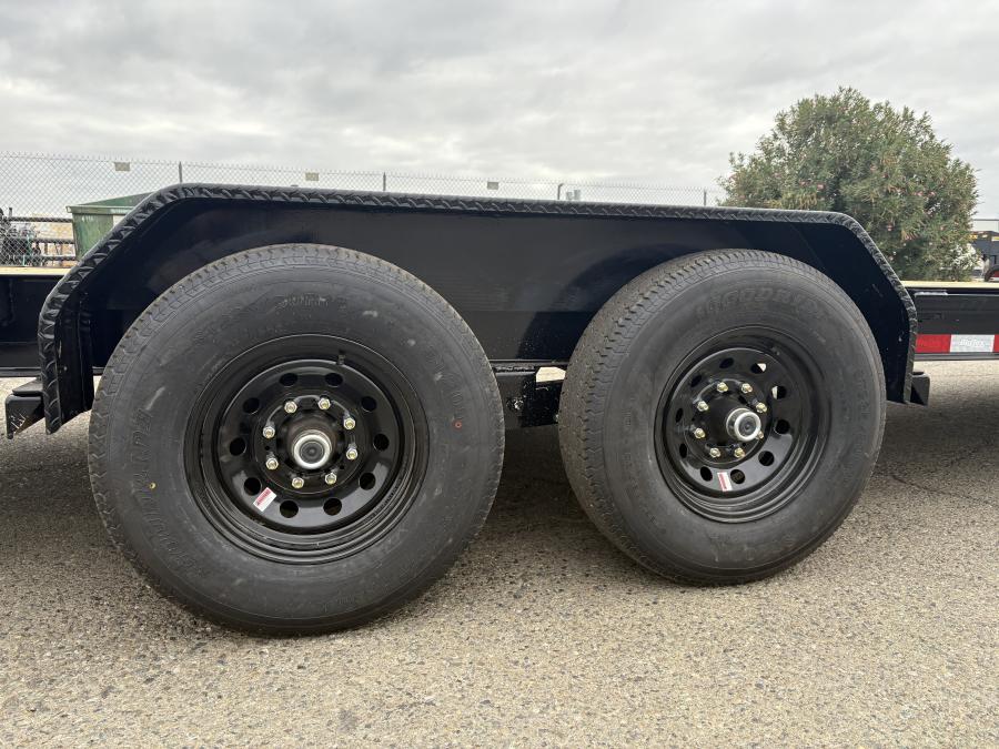 Big Tex 14EH, Equipment, 83" x 22', 15.4K, Dovetail, Mega Ramps, X-Series Image 2