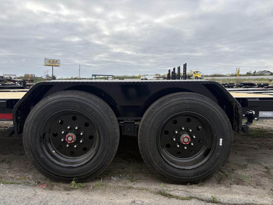 Big Tex 16EH, Equipment, 83" X 22', 17.5K, Dovetail, Mega Ramps, X-Series Image 2