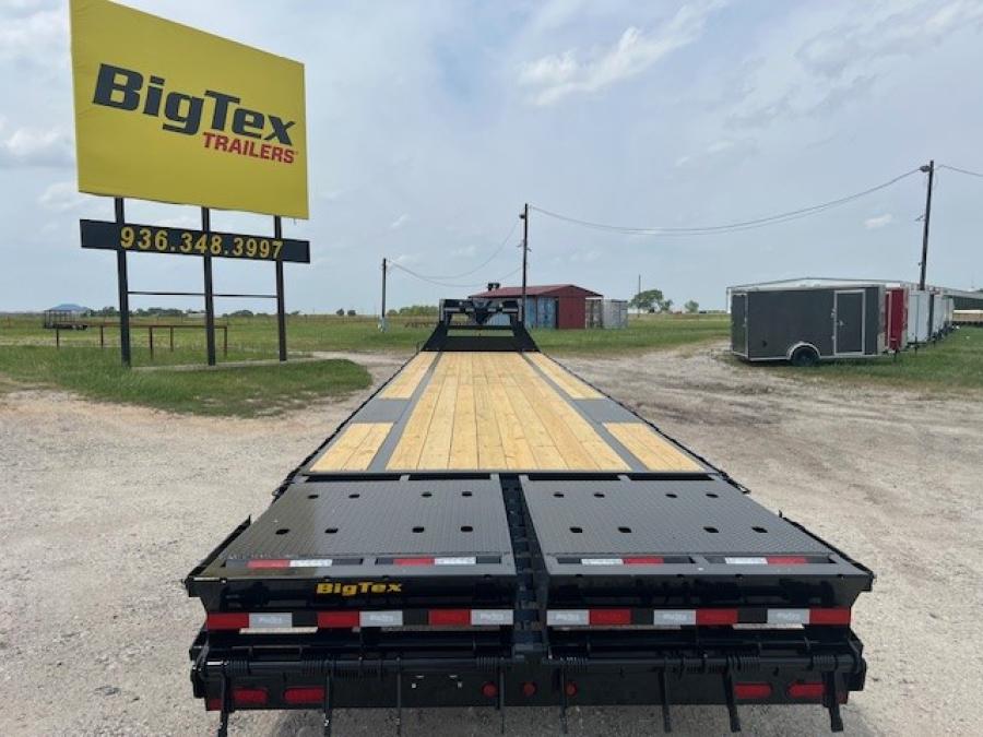 Big Tex 14GN, Gooseneck, 102″ x 40′, 15.9K, Dovetail, Mega Ramps image 4