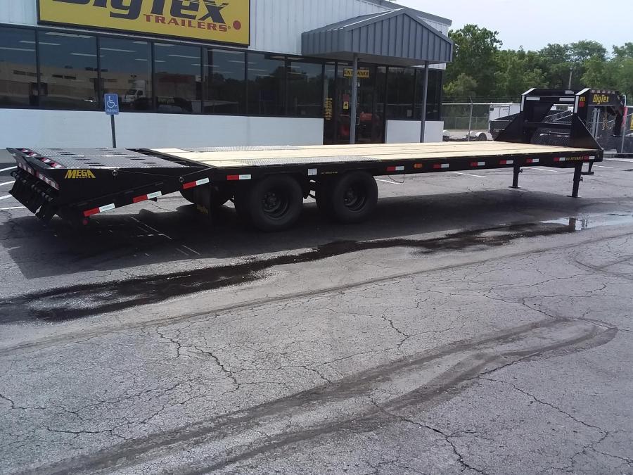 Big Tex 22GN, Gooseneck, 102″ x 25′, 23.9K, Dovetail, Mega Ramps Image 2