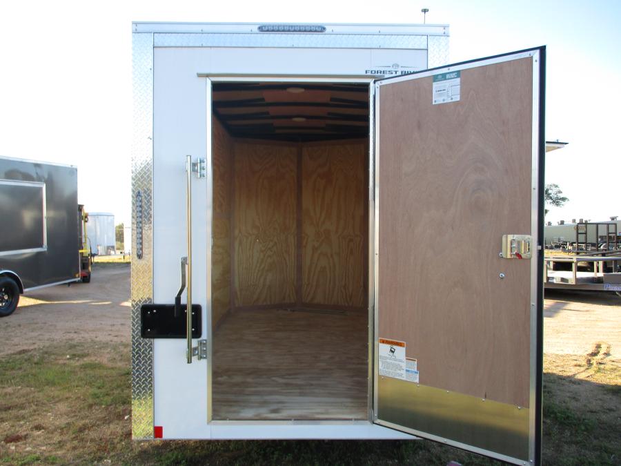 VHW6 Value Hauler Wedge 6 x 12 SA by Forest RIVER CONCESSION Image 3