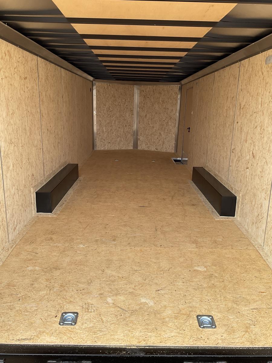 KP10 85X24 OUTBACK DLX FLAT TOP VNOSE ENC CAR HAULER Image 2