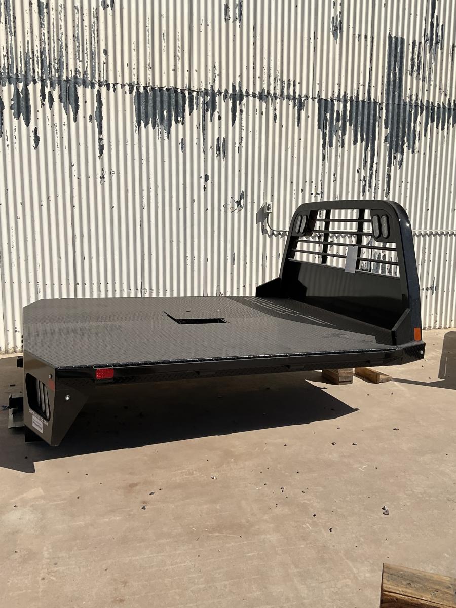 CM RD BED 84" L X 84" W X 38" CA X 42" RUNNERS Image 3