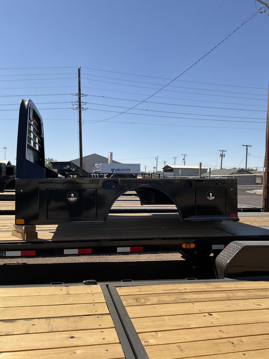 CM SK BED 86" L X 97" W X 56" CA X 42" RUNNERS Image 2