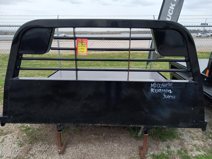 CM RD BED 8'6" L X 97" W X 58" CA X 42" RUNNERS Image 0