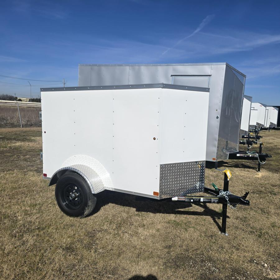 5X8C CARRY-ON 5X8 ENCLOSED 3K RD WH Image 1