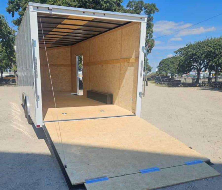 85X2 CARRY-ON 85X24 ENCLOSED 10K RD Image 1
