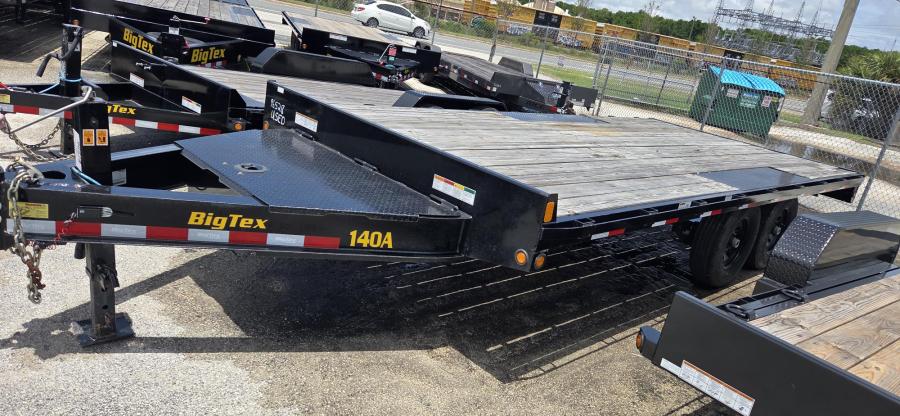 Used USED This item is a used trailer, please contact the store for the item name and condition Image 1