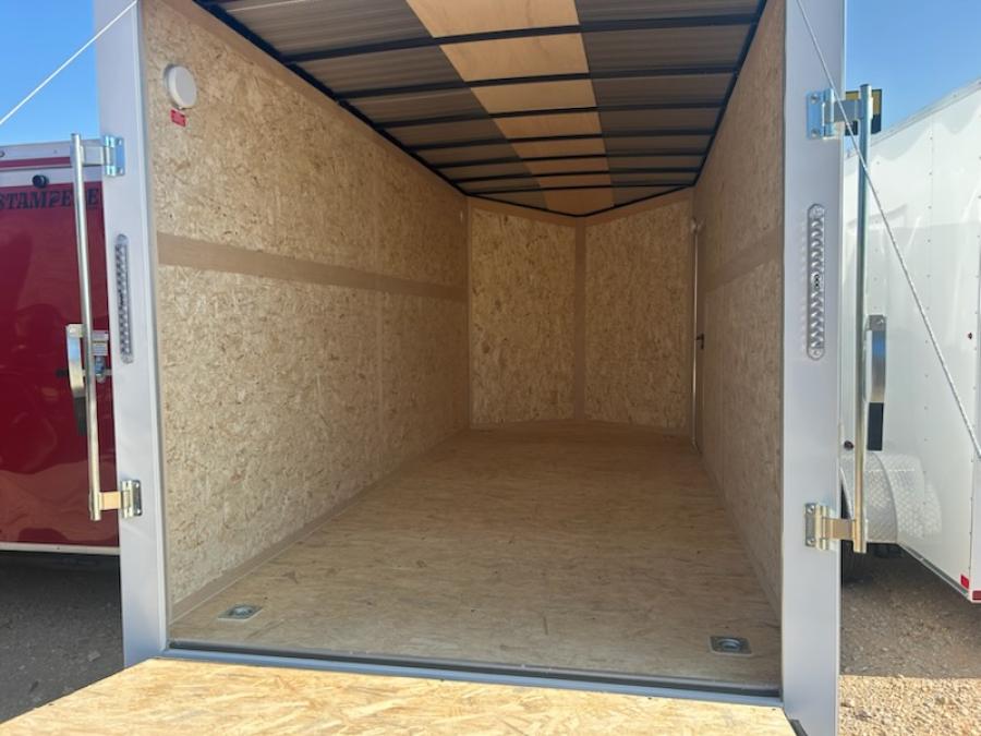 7X16 7X16 V NOSE ENCLOSED STD RAMP DOOR 7K BY CARRY ON Image 4