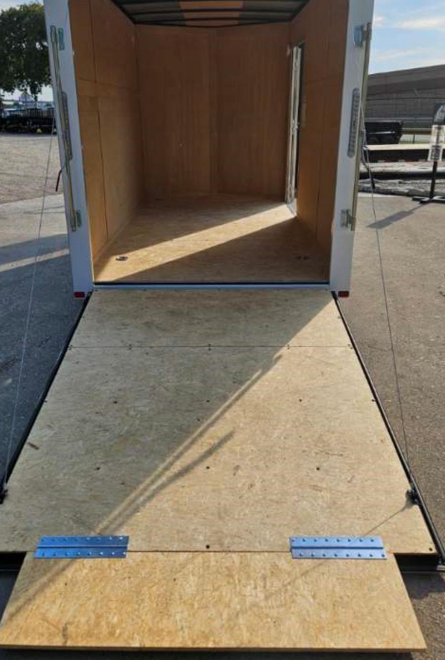 6X10 6X10 V NOSE ENCLOSED STD RAMP DOOR 3K BY CARRY ON Image 1