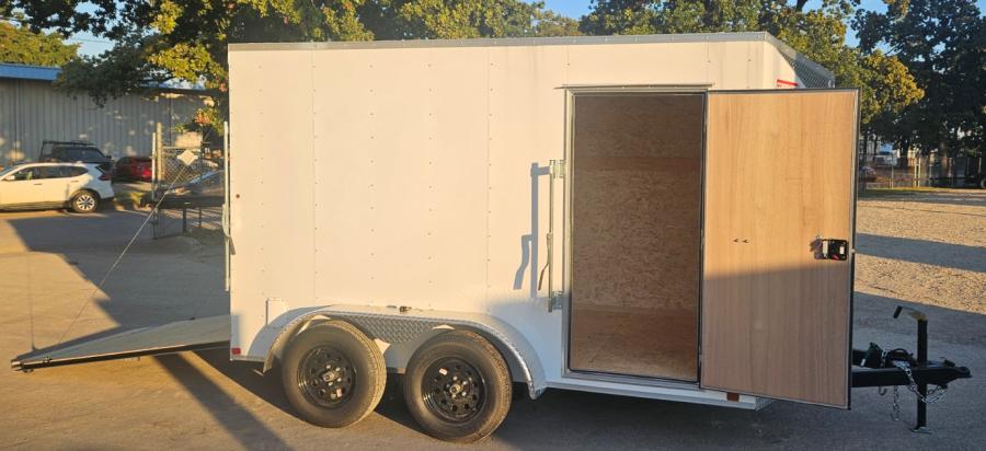 7X14 CARRY-ON 7X14 ENCLOSED 7K RD W Image 0