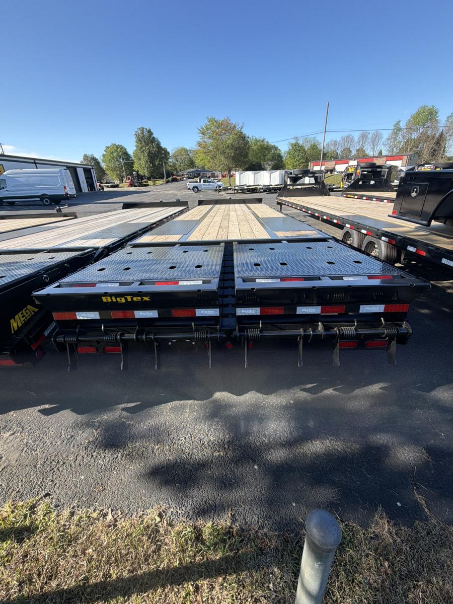 Big Tex 22PH, Pintle, 102" x 25', 23.9K, Dovetail, Mega Ramps Image 2
