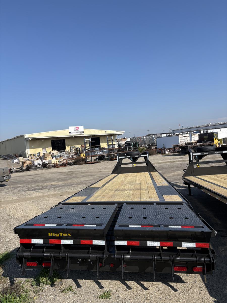 Big Tex 14GN, Gooseneck, 102″ x 30′, 15.9K, Dovetail, Mega Ramps Image 1