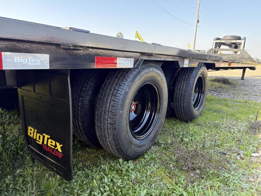 Big Tex 22GN, Gooseneck, 102" x 40', 23.9K, Dovetail, Mega Ramps Image 2