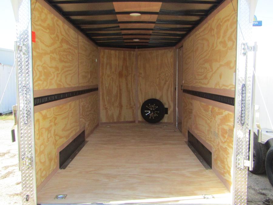 VHW7 7X16 ENCLOSED RAMP DOOR WHITE Image 3