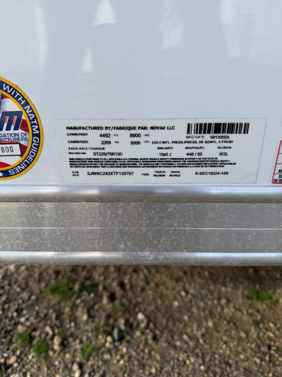 K-DX 102X24 EX DLX FLAT TOP VNOSE ENCLOSED CARGO 10K Image 1