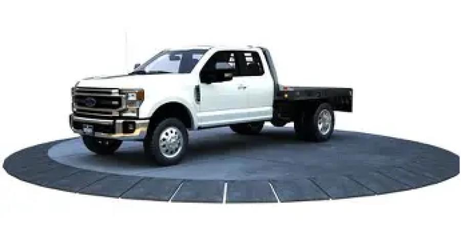 CM RD BED 114" L X 97" W X 84" CA X 34" RUNNERS Image 0